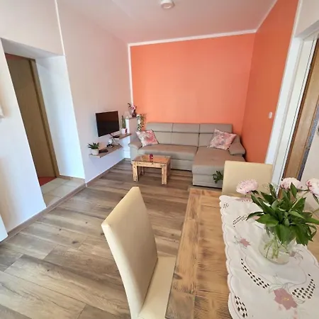 Apartmán Kristina Nv - 50 M From The